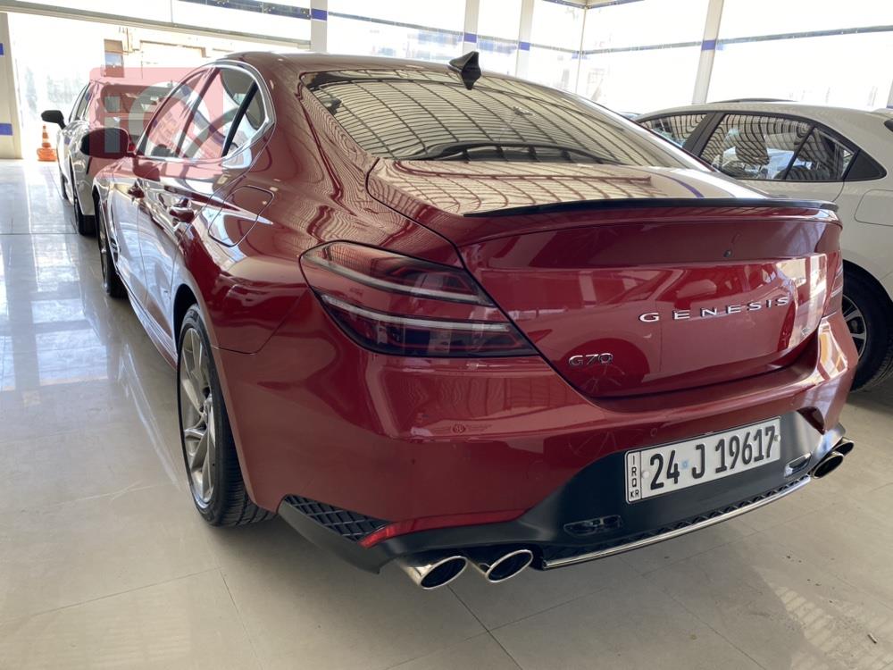 جنسس G70